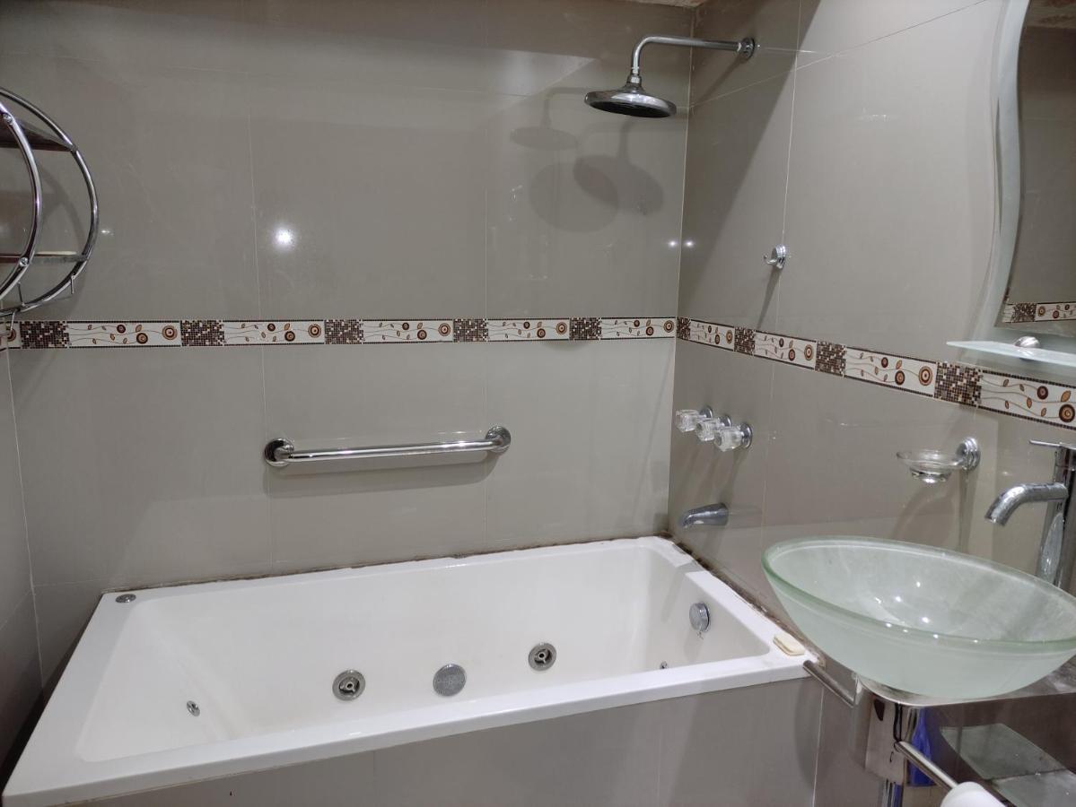 Maxy'S Inn Hotel & Suite ليما المظهر الخارجي الصورة