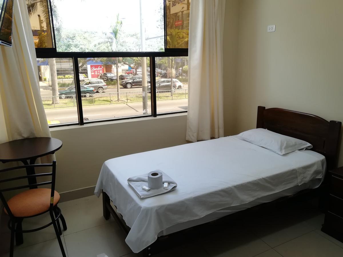 Maxy'S Inn Hotel & Suite ليما المظهر الخارجي الصورة